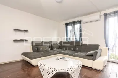 Kuća 400 m², Mlinovi, privatni parking i mirna lokacija - 6