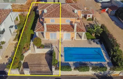 House 130 m², Novigrad surroundings - 3 bedrooms - 2