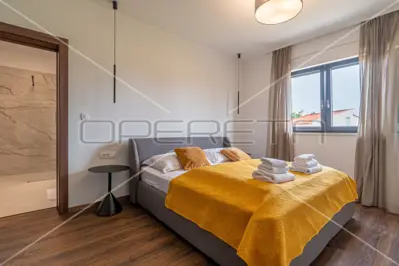 Istria, Svetvinčenat, modern villa with 5 bedrooms and heated pool - 18