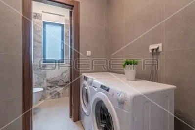 Istria, Svetvinčenat, modern villa with 5 bedrooms and heated pool - 16
