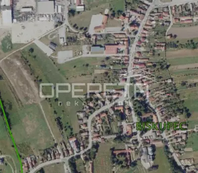 Building land in Biškupac, near the center and school