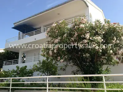 Haus 267 m², Trogir - 115 m vom Meer und atemberaubender Panoramablick - 2