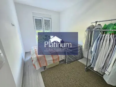 Medulin cijeli kat zgrade, 2 apartmana, top investicija
