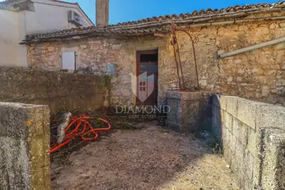 Haus 180 m², Pićan - Grundstück 1.280 m² - 6