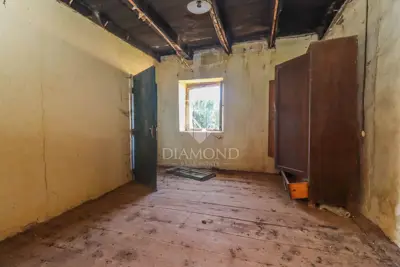 Haus 180 m², Pićan - Grundstück 1.280 m² - 11