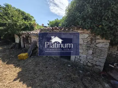 Svetvinčenat, stone house with a lot of potential - 10