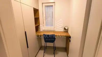 ZADAR, Prekrasan stan s krovnom terasom, dugorocan najam - 11
