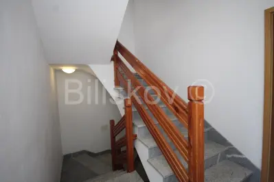 Podstrana 1 red uz more kuća sa više stambenih jedinica - 8