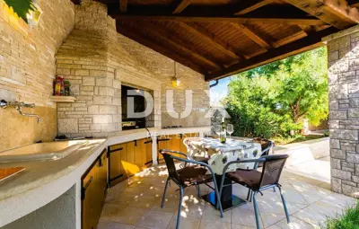Kuća 108 m², Šišan - bazen i privatni vrt - 3