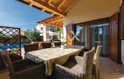 Kuća 108 m², Šišan - bazen i privatni vrt - 19