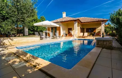 Kuća 108 m², Šišan - bazen i privatni vrt