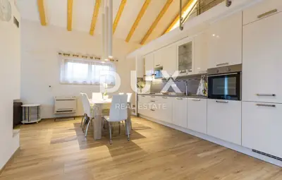 Kuća 108 m², Šišan - bazen i privatni vrt - 6