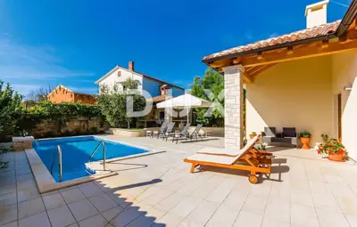 Kuća 108 m², Šišan - bazen i privatni vrt - 2