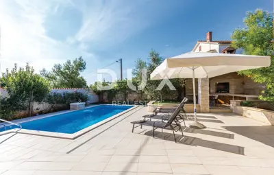 Kuća 108 m², Šišan - bazen i privatni vrt - 4