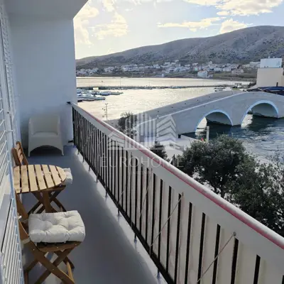 Apartment 75 m², Pag - first row to the sea
