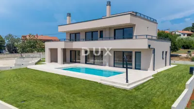 House for sale in Poreč, 251 m²