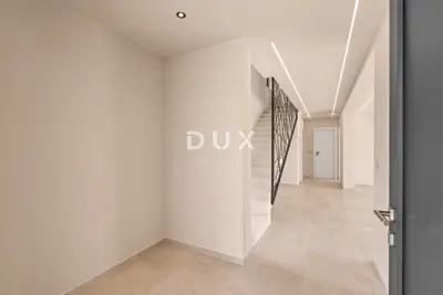 House for sale in Poreč, 251 m² - 19