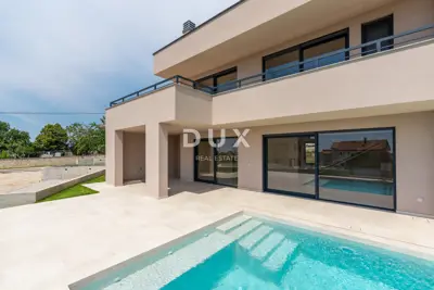 House for sale in Poreč, 251 m² - 3