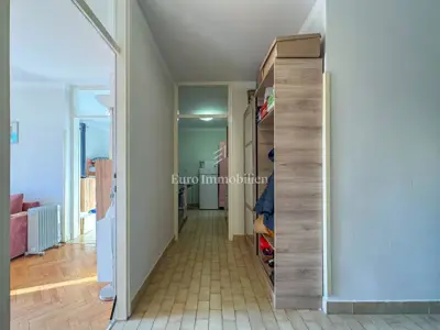 Stan 57 m² u Rapcu, 350 m od mora i centra - 9