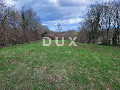 Building plot 1,785 m², Barban - near the town center - 4