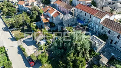 Stone houses, Žrnovo on Korčula - 210 m² and garden 180 m² - 1