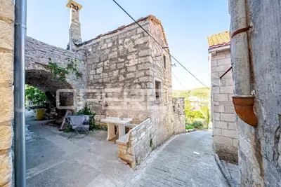 Stone houses, Žrnovo on Korčula - 210 m² and garden 180 m² - 12