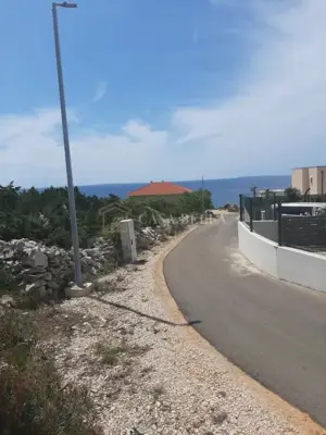 Land plot for sale in Novalja