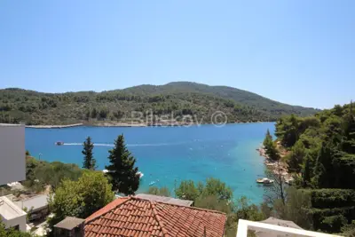 Kuća 233 m², Vela Luka - prvi red uz more, bazen i vez za brod