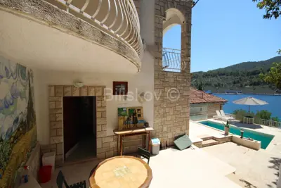 House 233 m², Vela Luka - first row by the sea, pool and boat mooring - 14