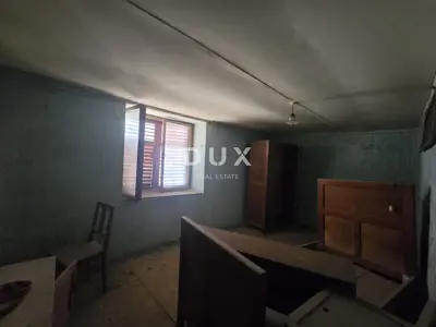 House 107 m², Galižana - center, authentic Istrian house - 12