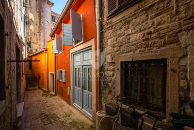 Stone house 84 m², Rovinj - old town
