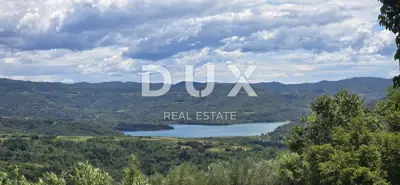 Istra, Motovun, estate, 170,416 m² - 17