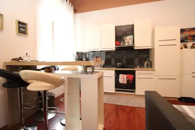 Stan 80 m², Rijeka Centar - 2 spavaće sobe - 4