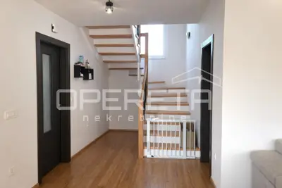 Energieeffizientes Haus am Meer in Vrbnik, 139 m², Insel Krk - 9