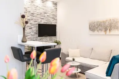 Centar, 2S+DB, 60 m², novoadaptiran moderan stan