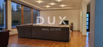 Haus 332 m², Petrići - 3 Wohneinheiten - 3