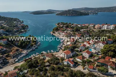 Kuća 85 m², Rogoznica, prvi red do mora - 8