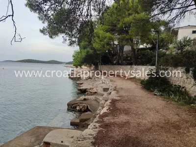 Kuća 85 m², Rogoznica, prvi red do mora - 5