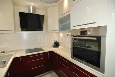 Apartmenthaus 690 m², Okrug Gornji - 200 m vom Meer - 15