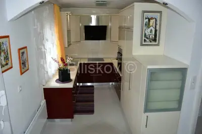 Apartmanska kuća 690 m², Okrug Gornji - 200 m od mora - 16