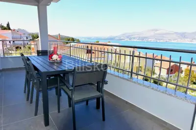 Apartmanska kuća 690 m², Okrug Gornji - 200 m od mora - 2