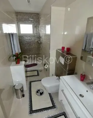 Apartmanska kuća 690 m², Okrug Gornji - 200 m od mora - 12