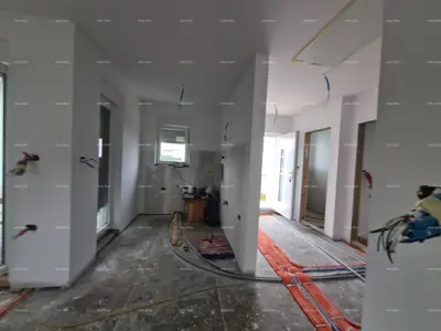 Kuća 90 m², Pula Centar - mirna lokacija - 12