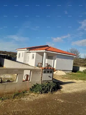 Kuća 90 m², Pula Centar - mirna lokacija - 4