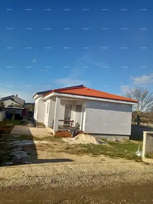 Kuća 90 m², Pula Centar - mirna lokacija - 2