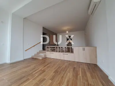 Wohnung 108 m², Zentrum von Opatija, zweite Reihe zum Meer und Garage - 2