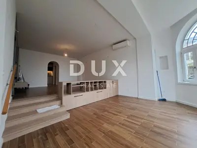 Wohnung 108 m², Zentrum von Opatija, zweite Reihe zum Meer und Garage