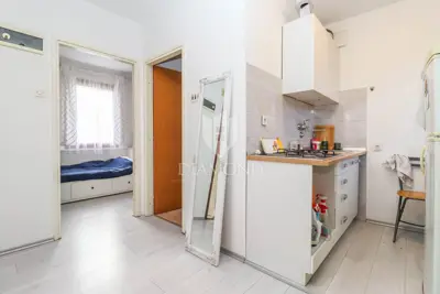 Kuća sa dvije stambene jedinice blizu Marčane! - 12