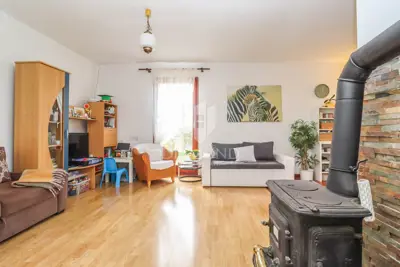 Kuća sa dvije stambene jedinice blizu Marčane! - 6