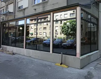 Gewerbeimmobilie zur Miete in Maksimir, 70 m² - 3